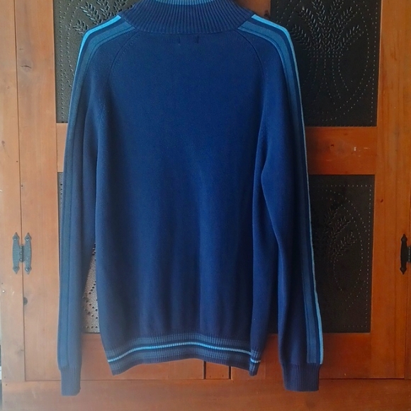 Men's Sweater - Picture 4 of 4